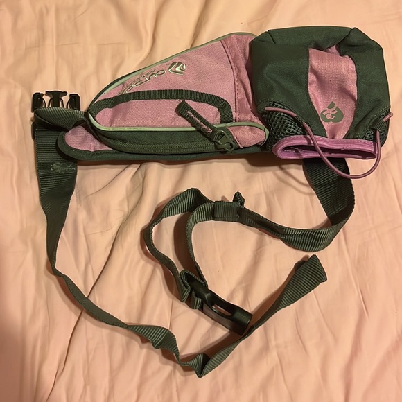 Cute running bag wore once - Picture 3 of 3